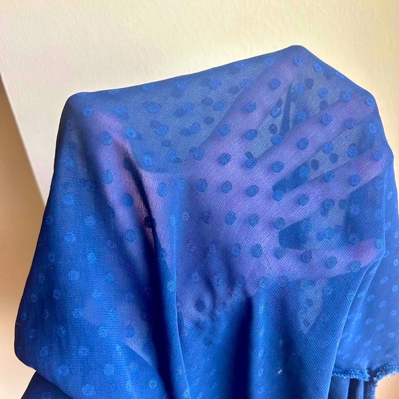 Bobeau Sheer Blouse - Picture 4 of 4